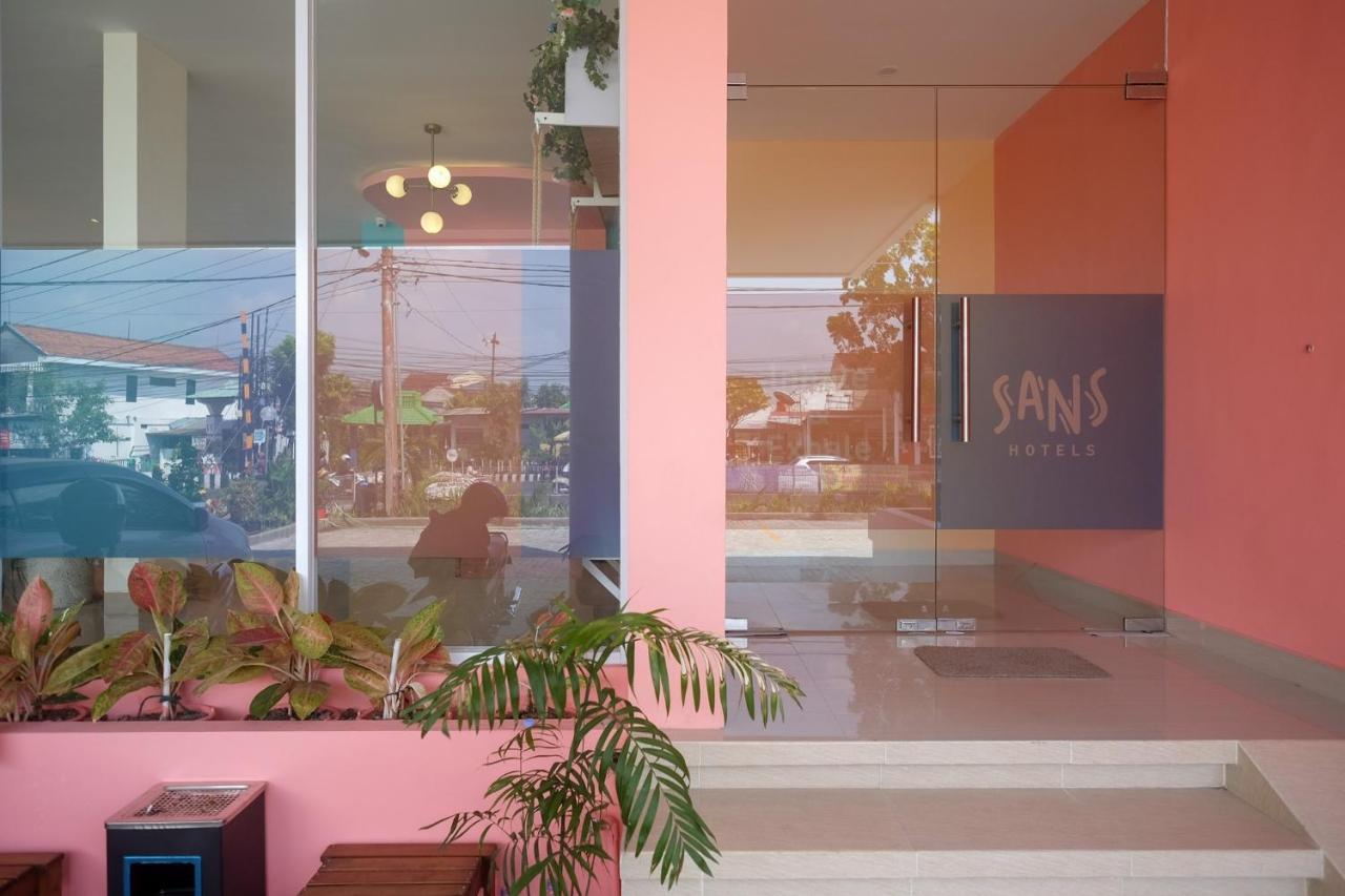 Sans Hotel Aurum Majapahit Semarang Luaran gambar